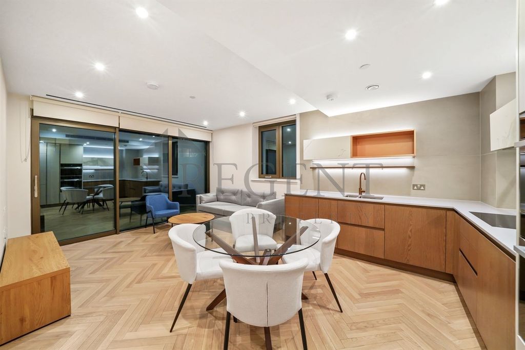 Property photo 1 of 15 Reception