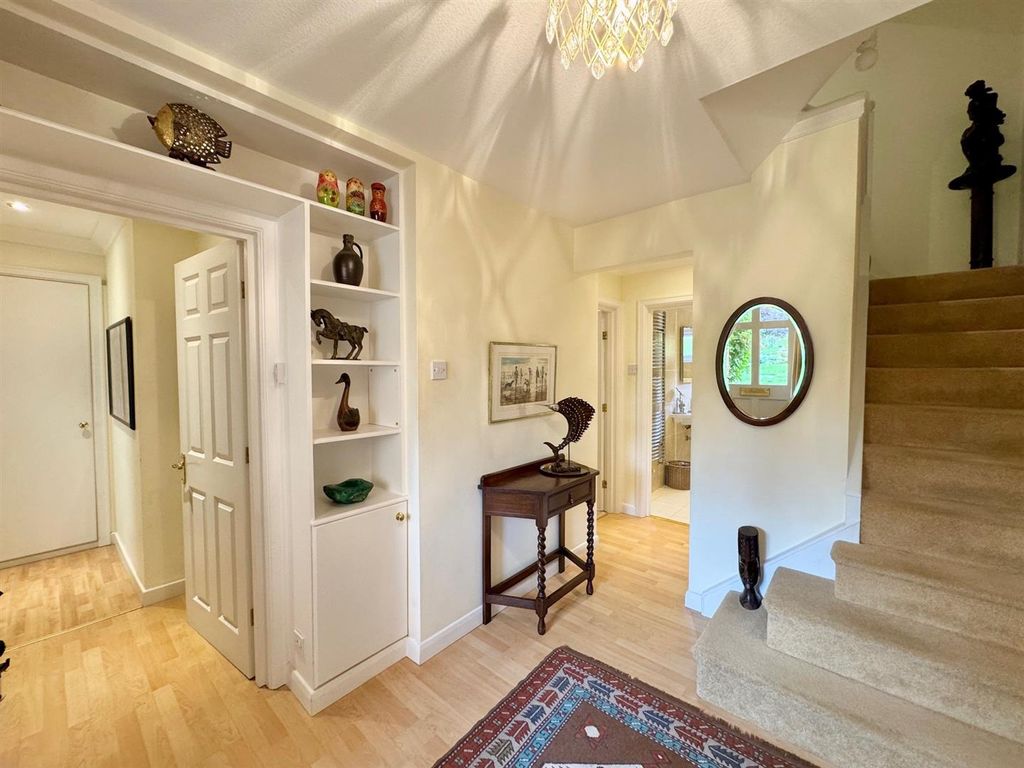 Property photo 2 of 24 Five.Jpg