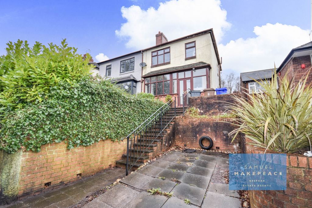 Property photo 1 of 22 Three Bedroom Semi Detached Property
