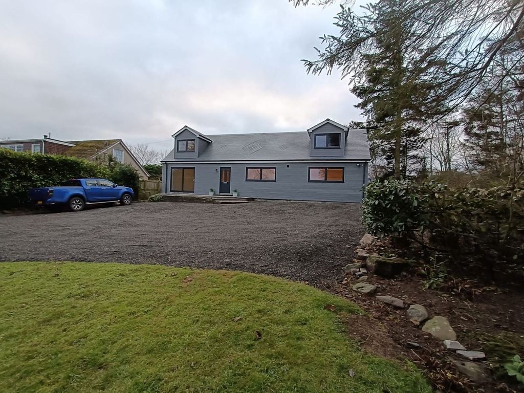 Property photo 2 of 37
