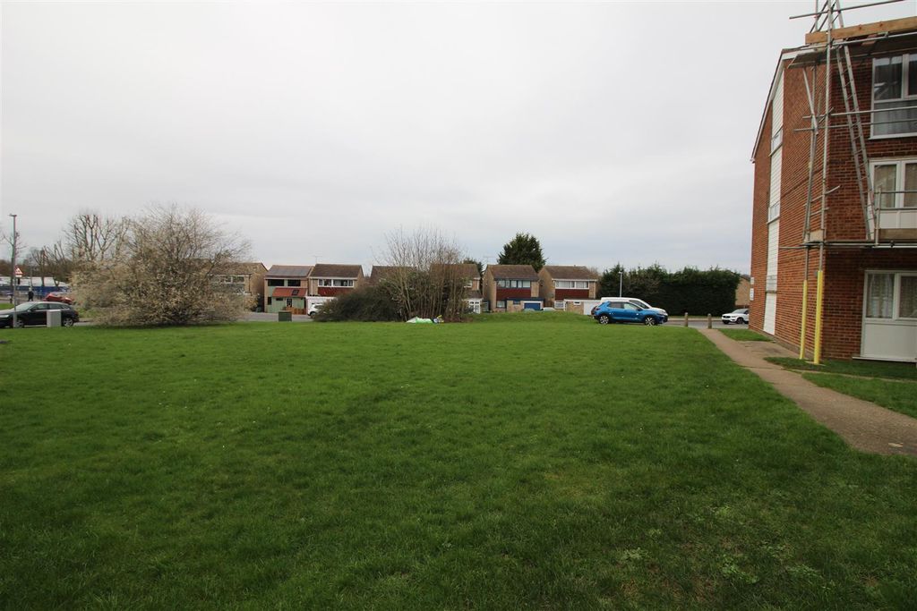 Property photo 3 of 7 Img_3930.Jpg