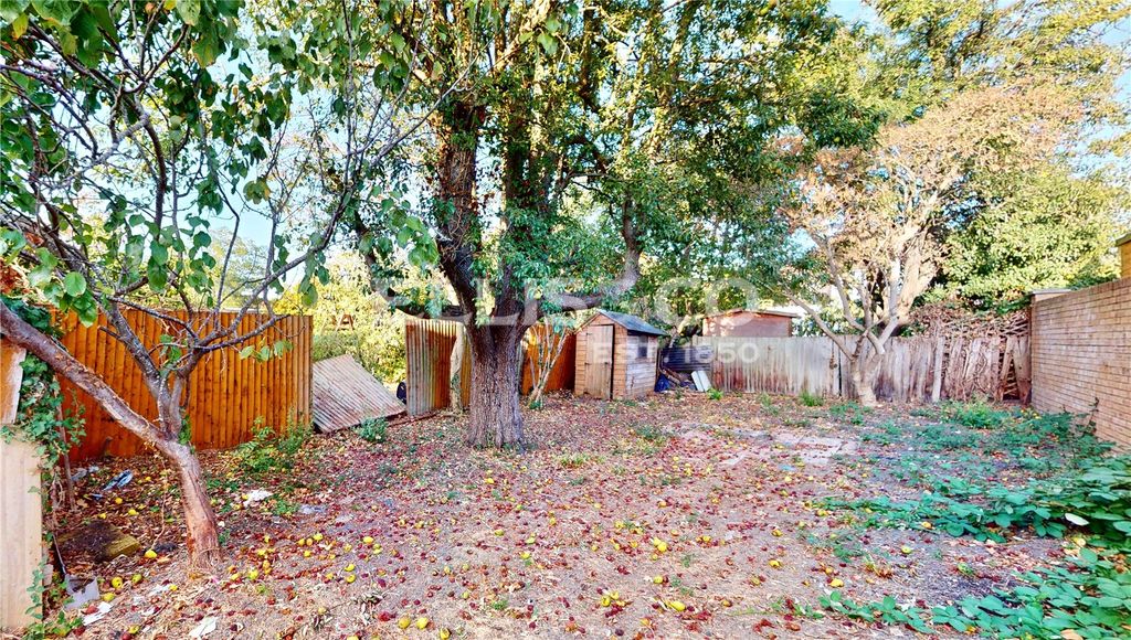 Property photo 3 of 21 Picture No. 52