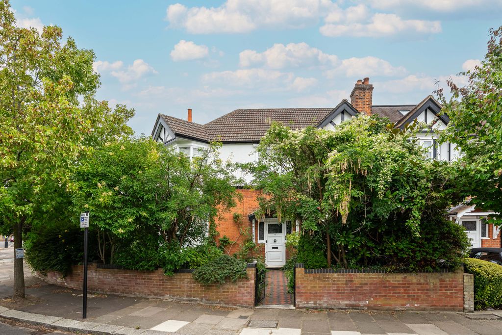 Property photo 1 of 11