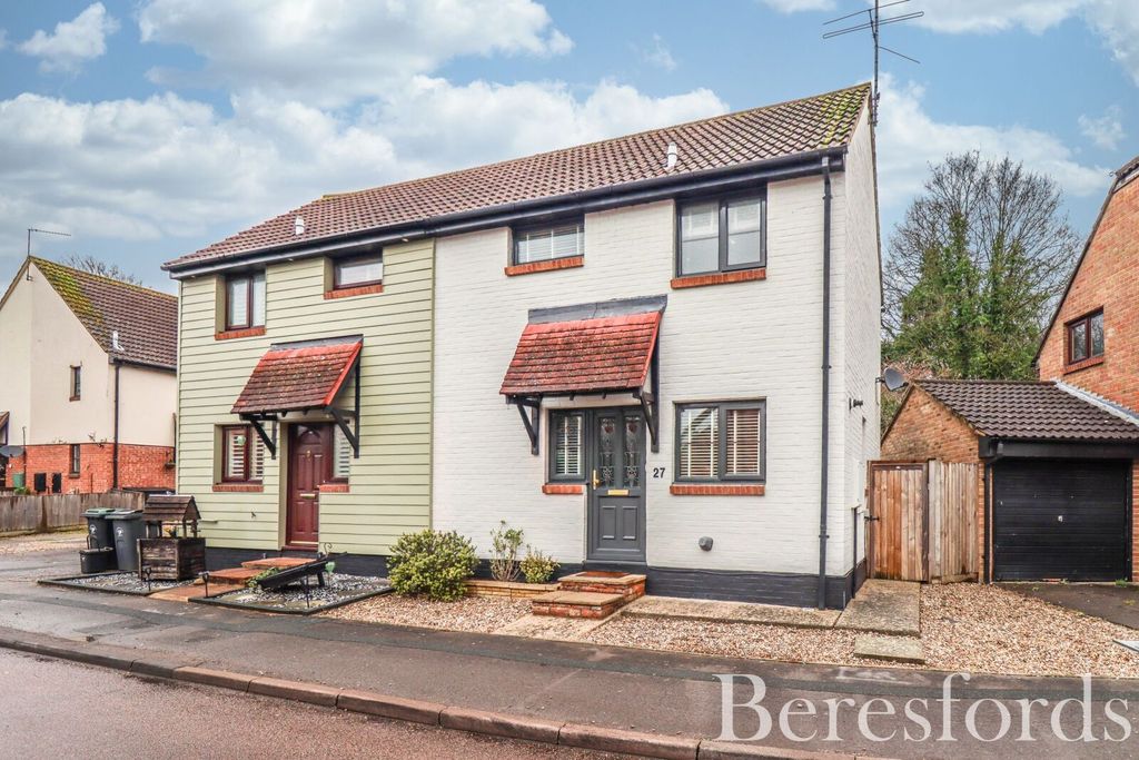 Property photo 1 of 14 Front