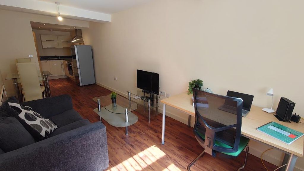 Property photo 1 of 9