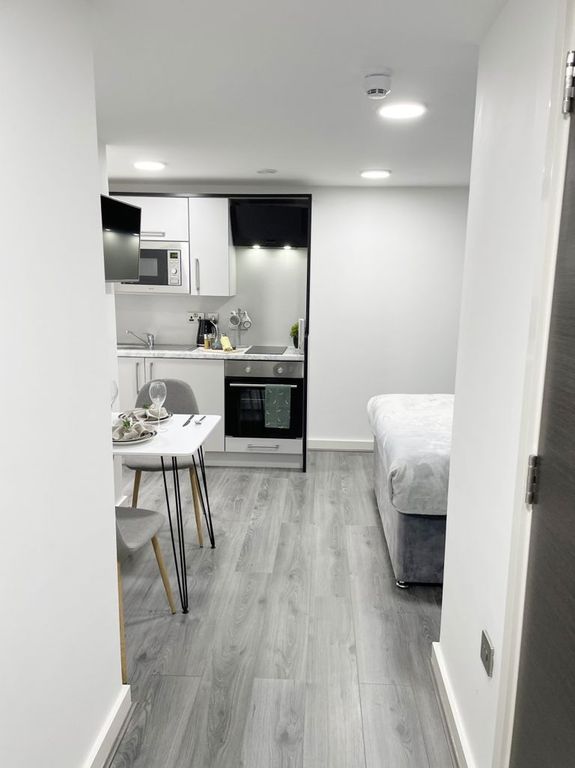 Property photo 2 of 6