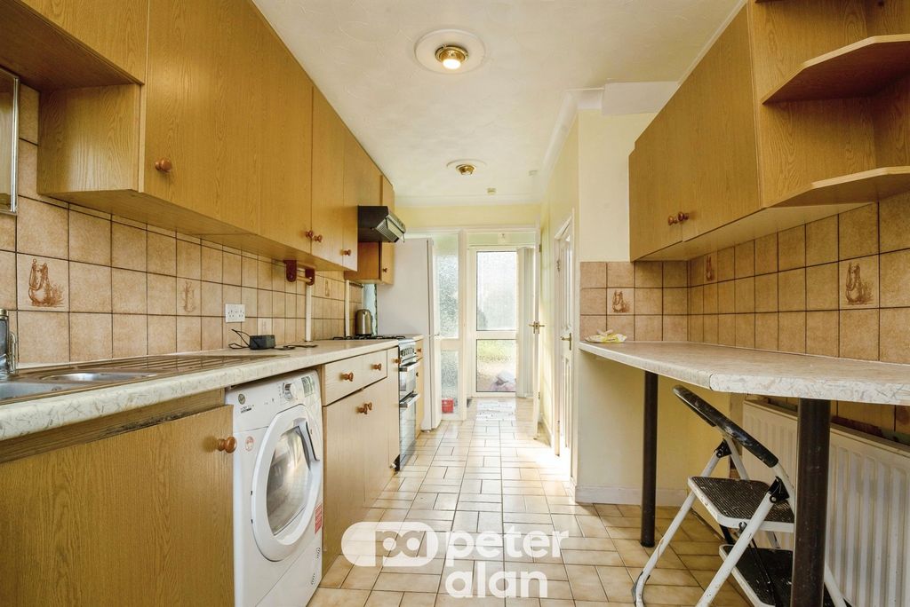 Property photo 3 of 16