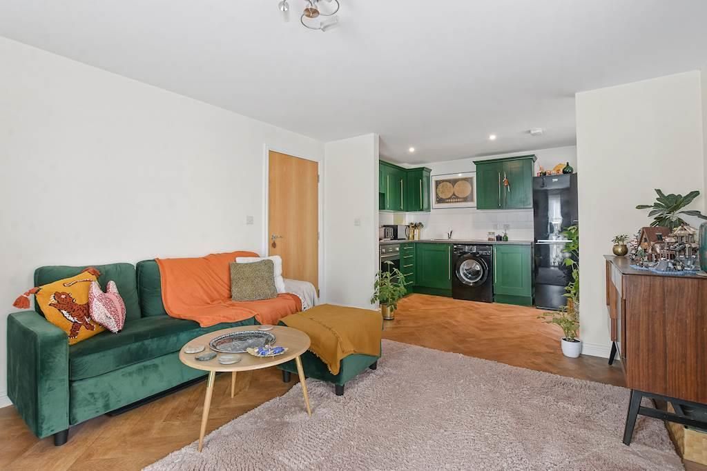 Property photo 2 of 9 2 Lounge And Kitchen.Jpeg