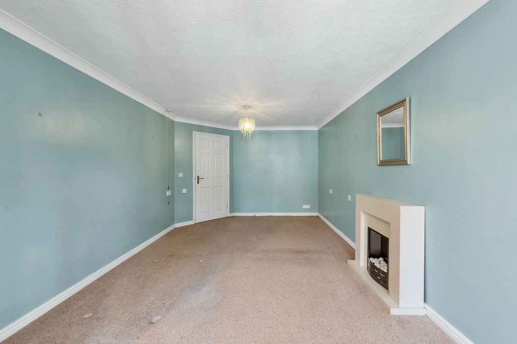 Property photo 3 of 8