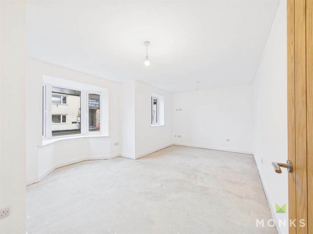 Property photo 3 of 14 Cam01420G0-Pr0830-Still001.Jpg