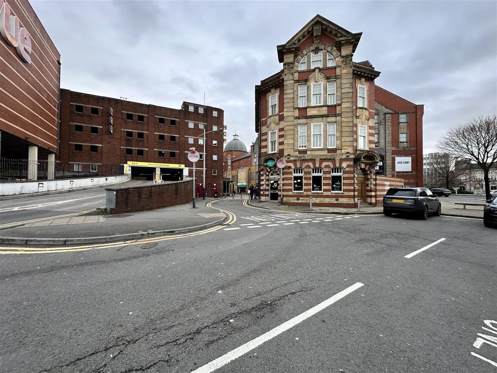 Property photo 2 of 17 Img_8486.Jpeg