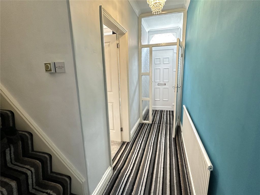 Property photo 2 of 17 Picture No. 22