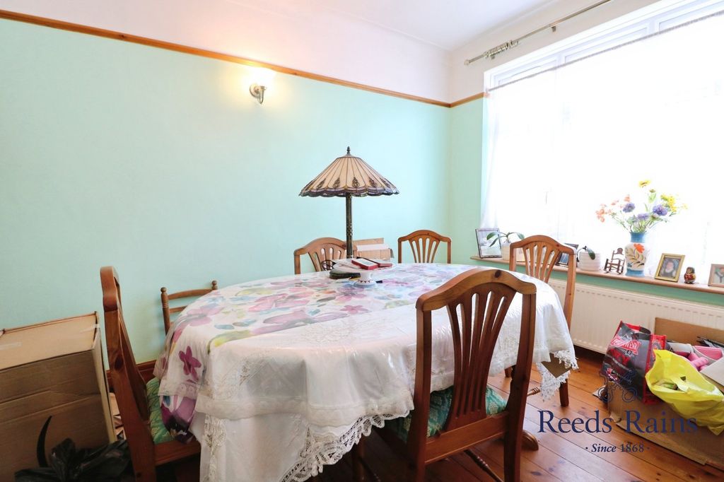 Property photo 3 of 20 Picture No. 04