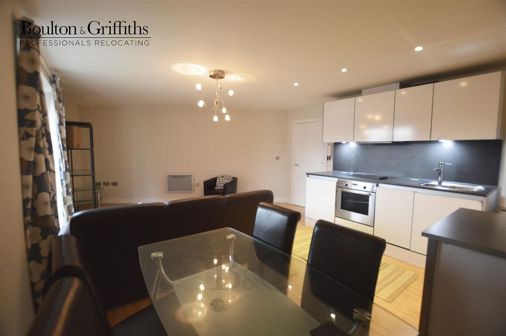 Property photo 3 of 8 Reception-Kitchen.Jpg