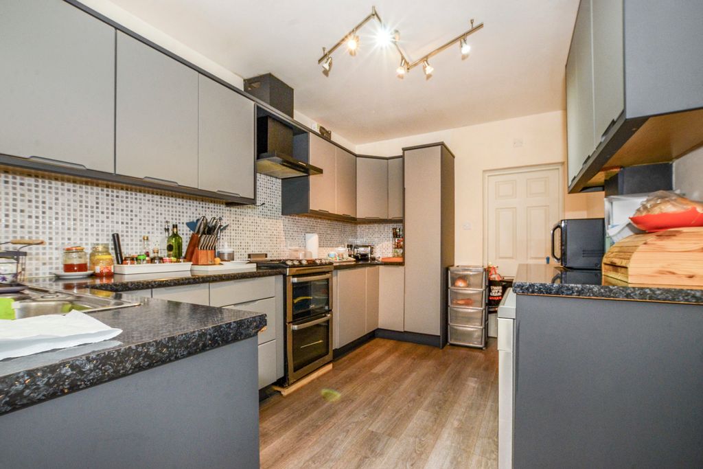 Property photo 1 of 20 Pbox-Img.Jpg