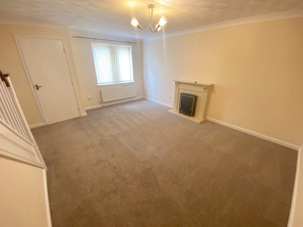 Property photo 2 of 8 Living Room