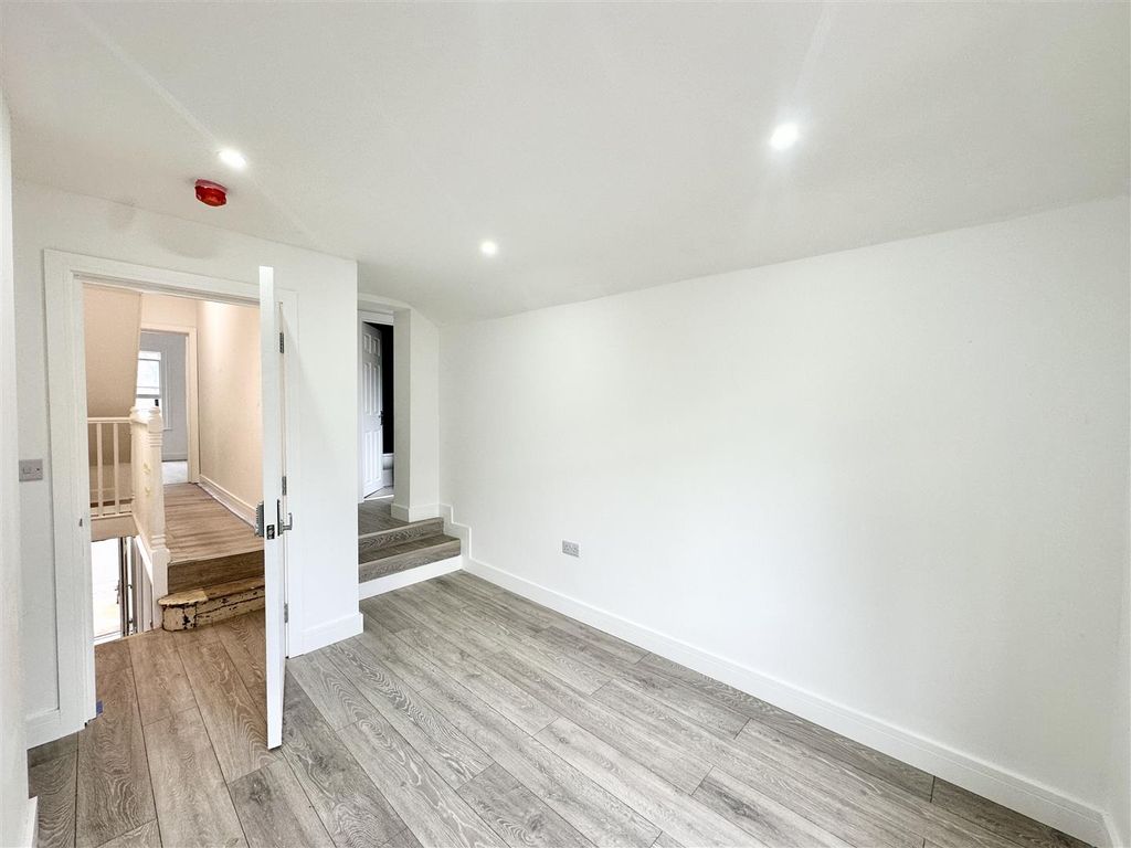 Property photo 1 of 6 Img_8616.Jpg