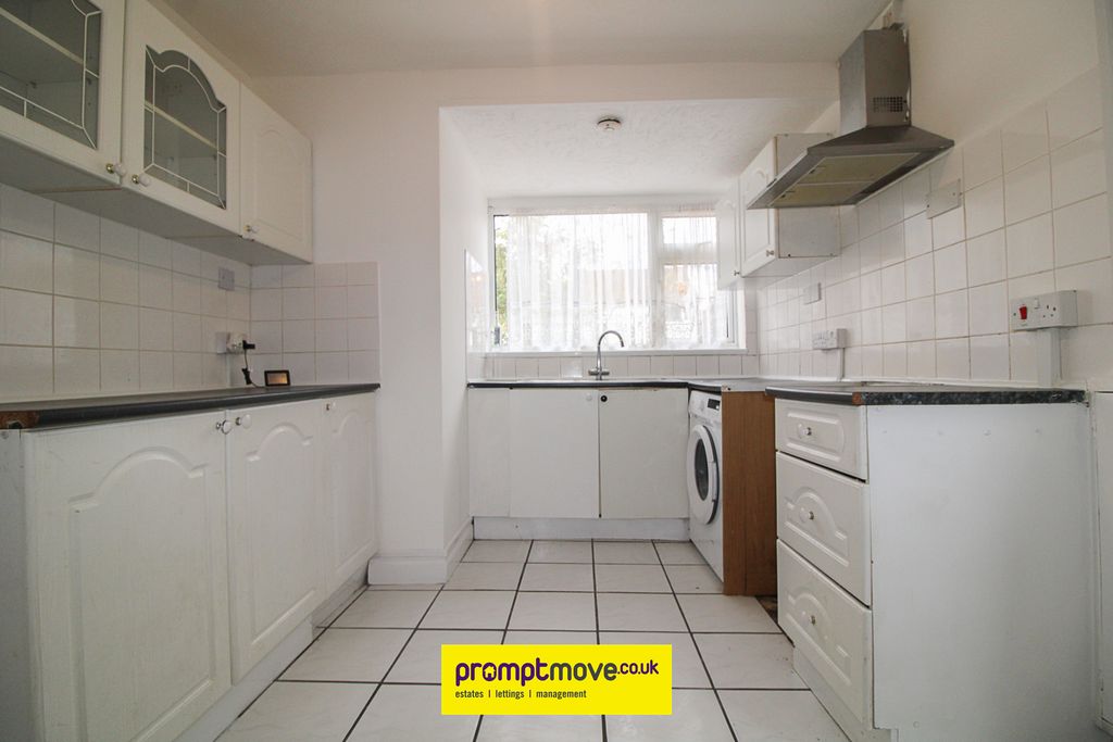 Property photo 3 of 11 Na