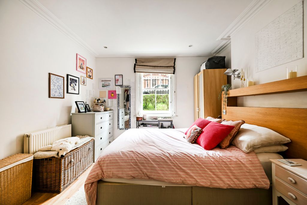 Property photo 1 of 19