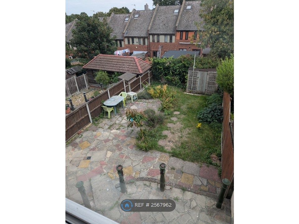 Property photo 3 of 10 Birds Eye View Of Garden