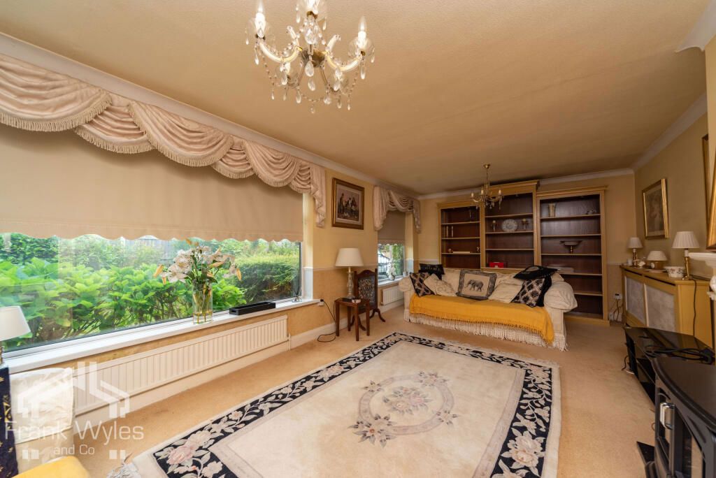 Property photo 2 of 18