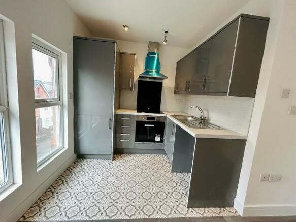 Property photo 2 of 6 Kitchen