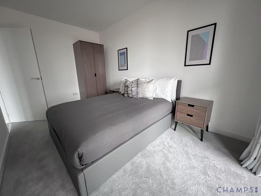 Property photo 2 of 9 Gallery