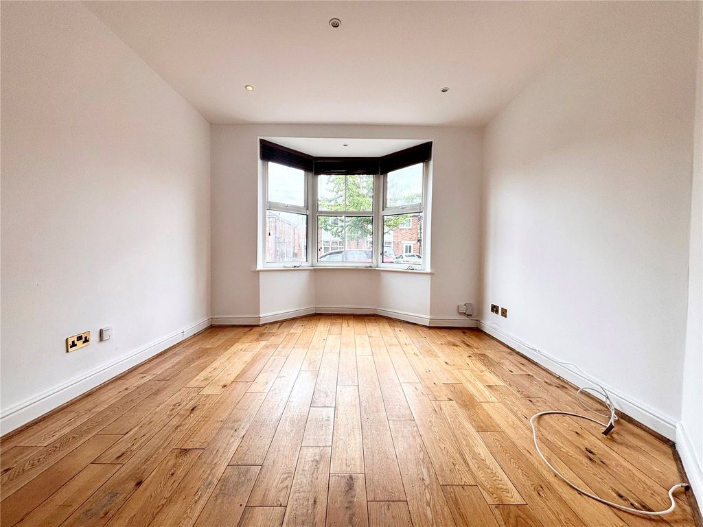 Property photo 3 of 19 Living Room