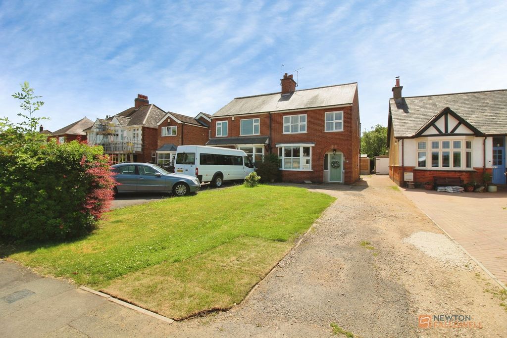 Property photo 1 of 27