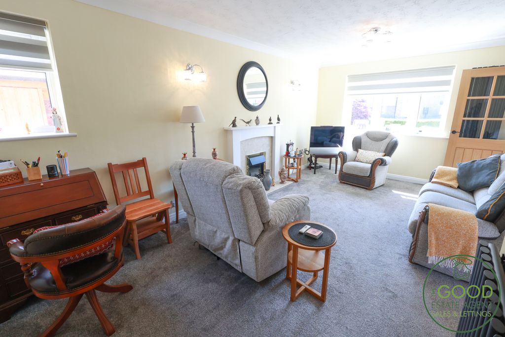 Property photo 3 of 14