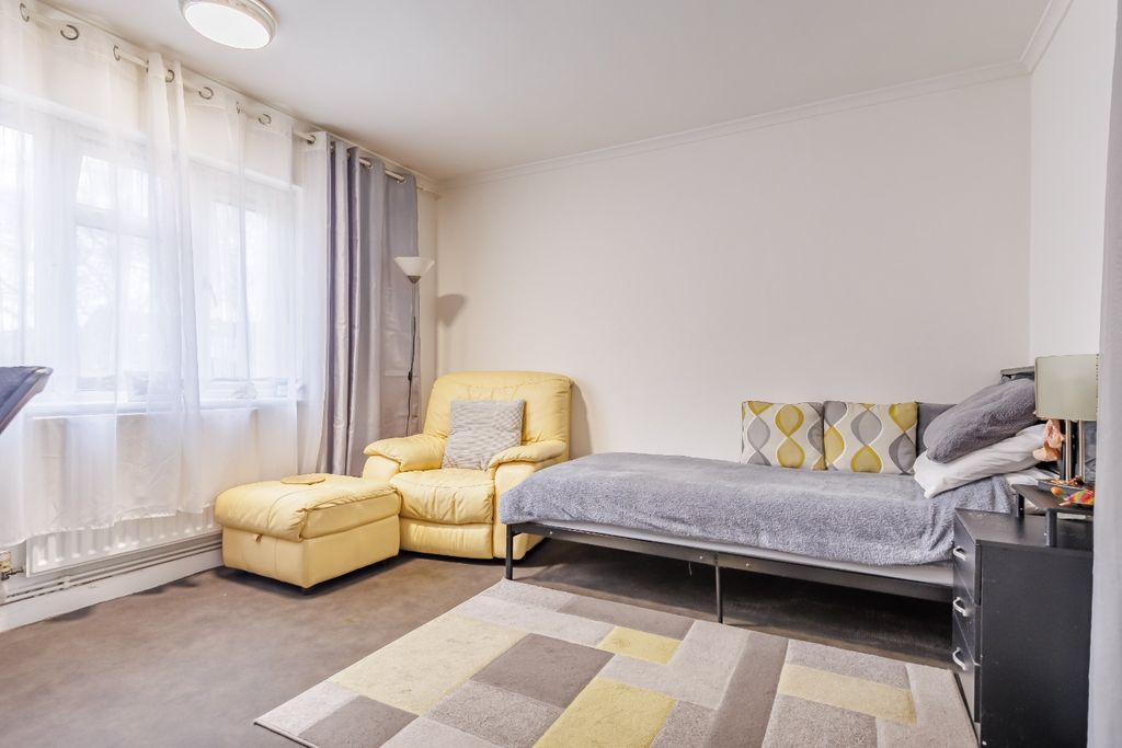 Property photo 3 of 14 4973533