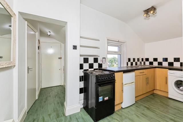 Property photo 3 of 6 3