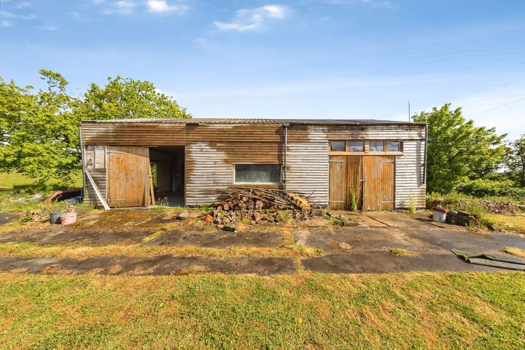 Property photo 3 of 36 Pbox-Img.Jpg