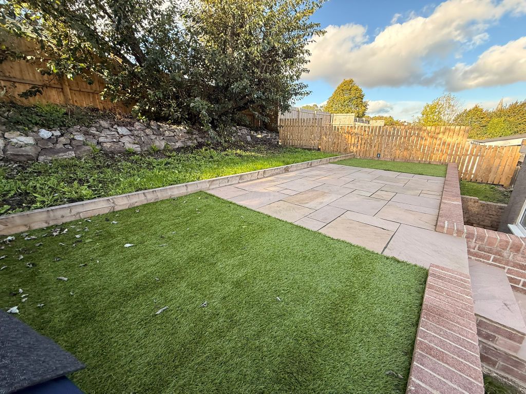 Property photo 2 of 18