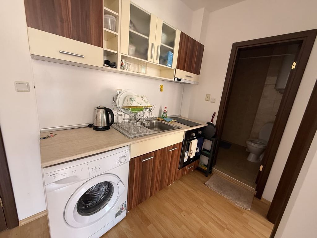 Property photo 2 of 14