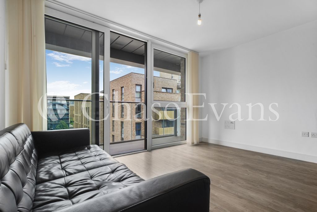 Property photo 3 of 16 Living Area