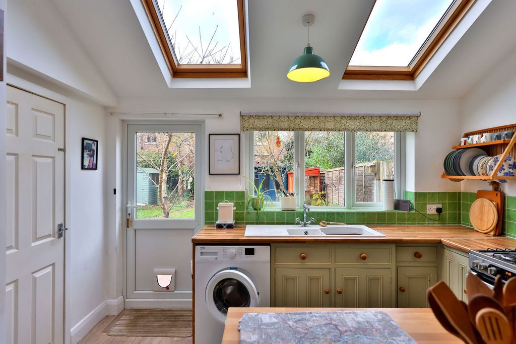 Property photo 3 of 26