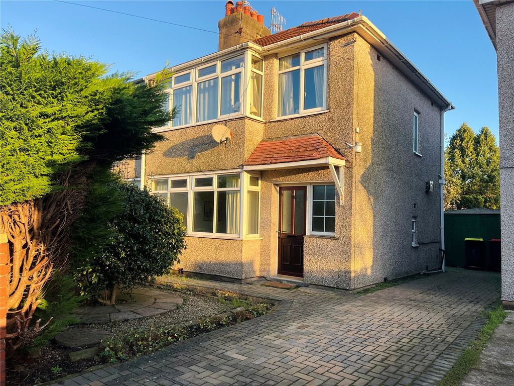 Property photo 1 of 21 External