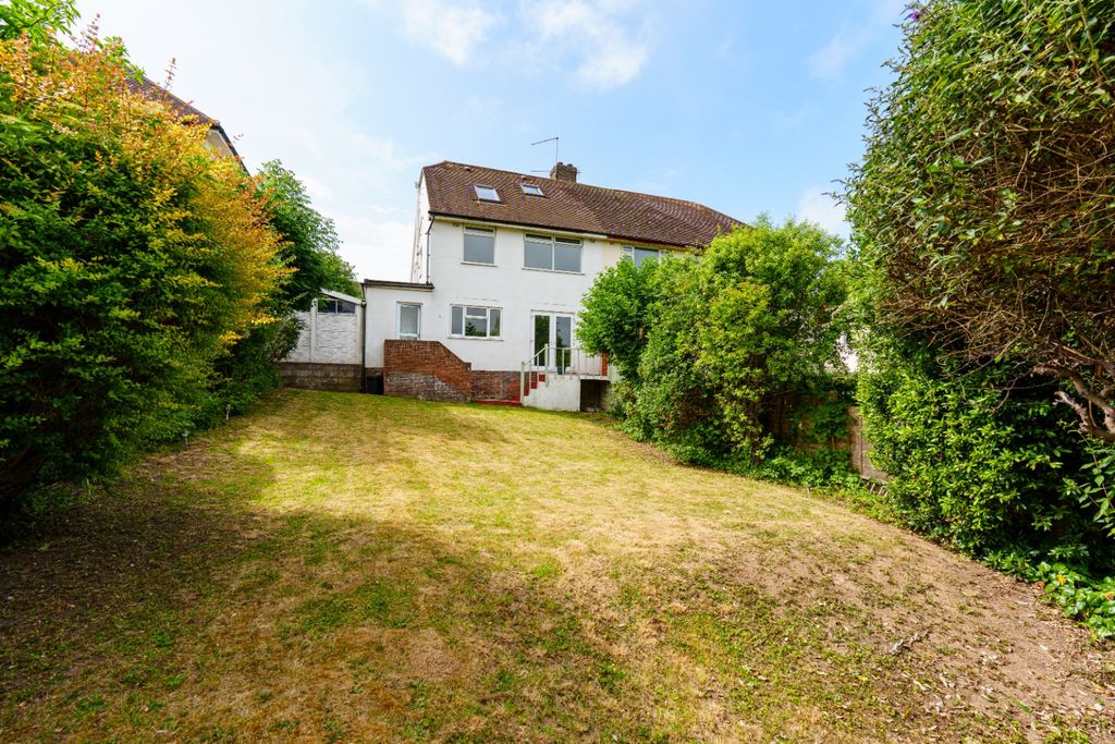 Property photo 2 of 17 4347054