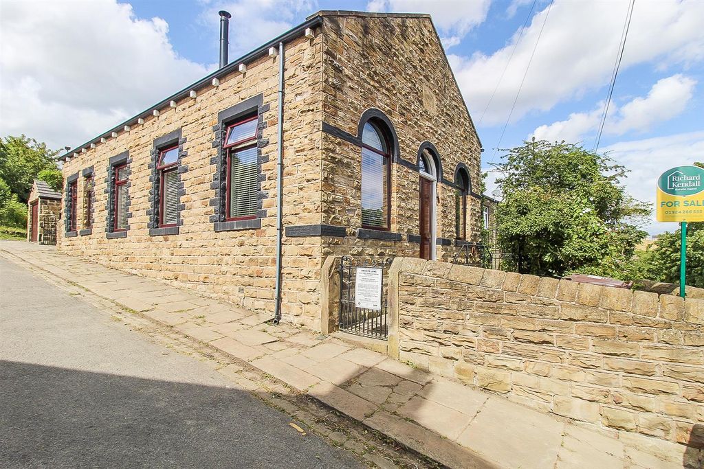 Property photo 1 of 15