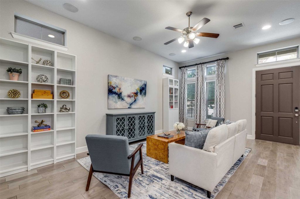 Property photo 3 of 23 <Alttext/>
