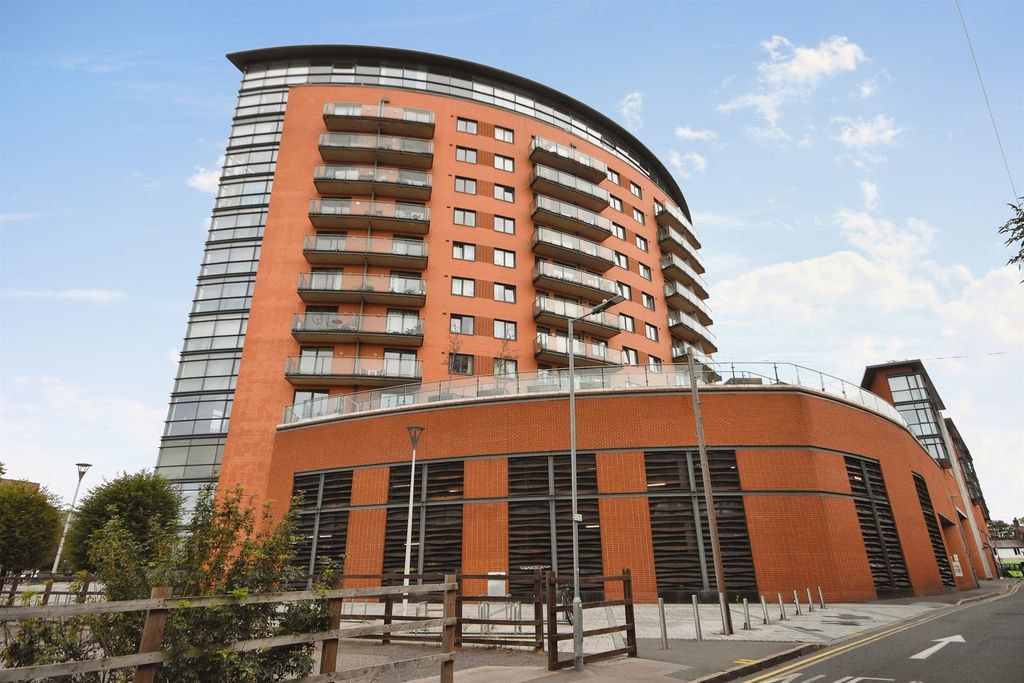 Property photo 1 of 14