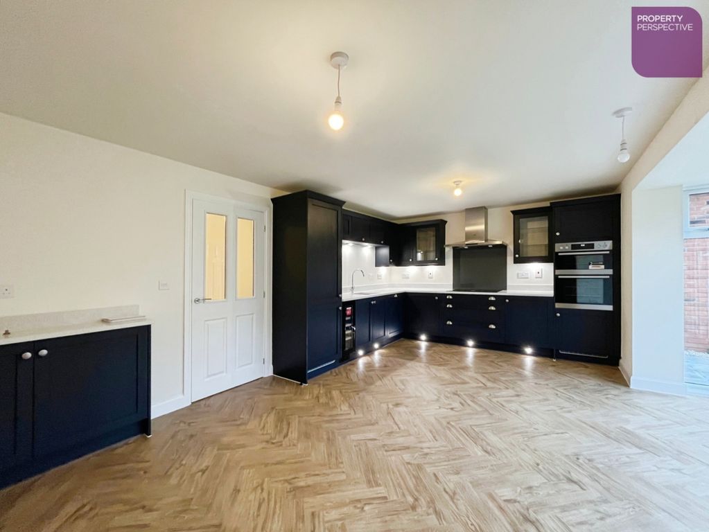 Property photo 2 of 20 Kitchen/Dining/Family Room