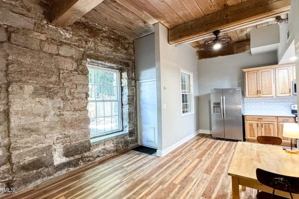 Property photo 2 of 23 <Alttext/>