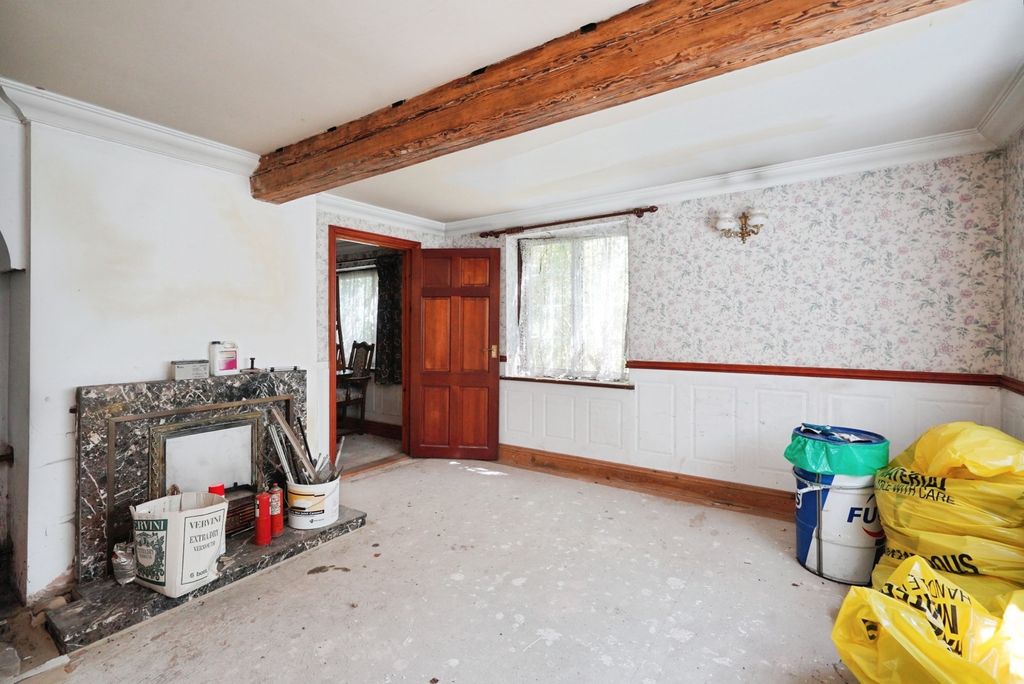Property photo 2 of 40 Pbox-Img.Jpg