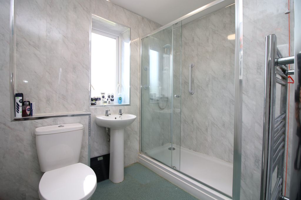 Additional image 11 of 2 bed flat for saleElsinore Close, Fleetwood FY7