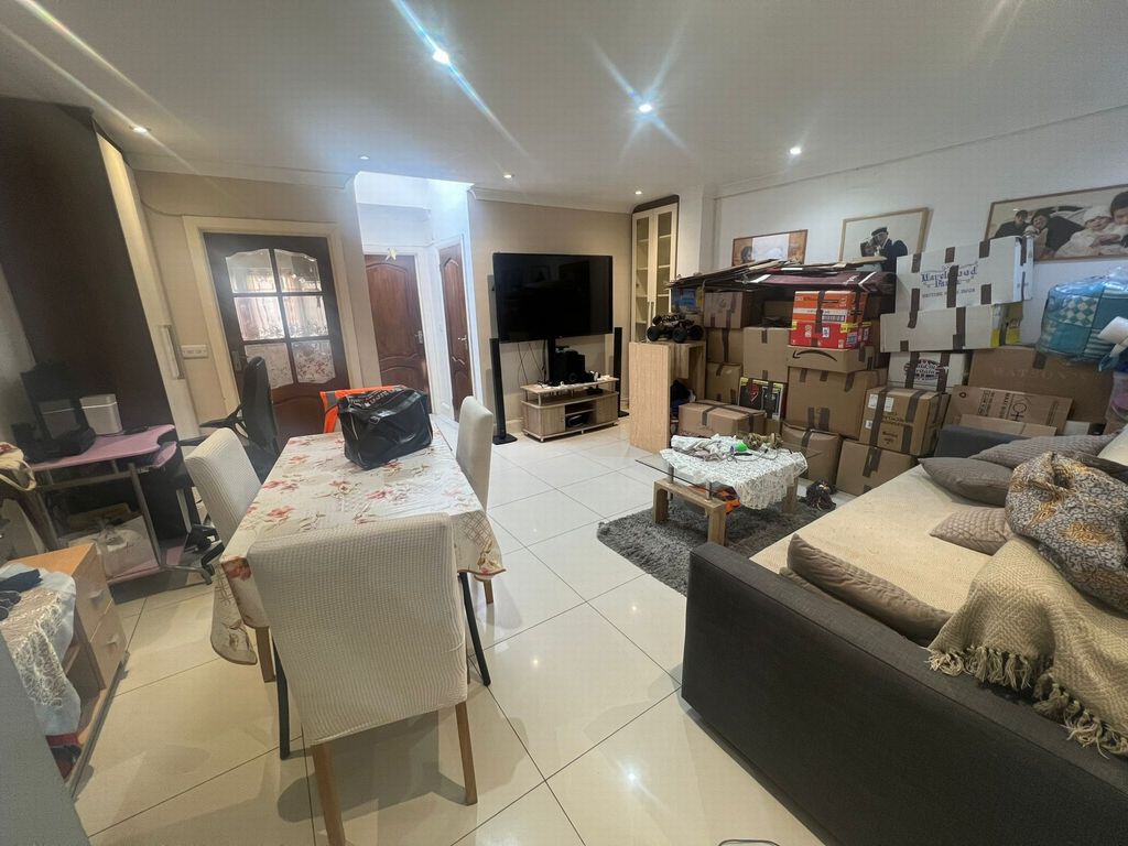 Property photo 1 of 6 Photo 1