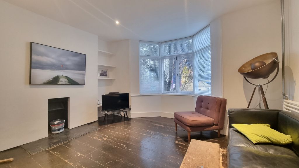 Property photo 3 of 15