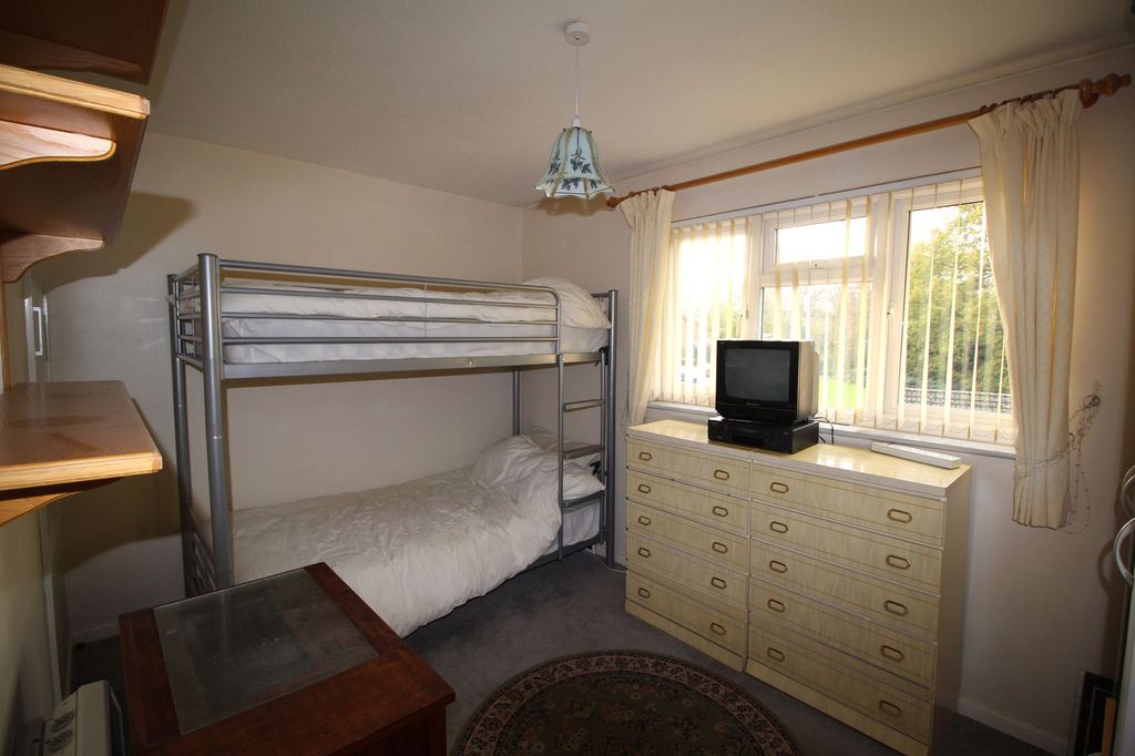Property photo 3 of 8