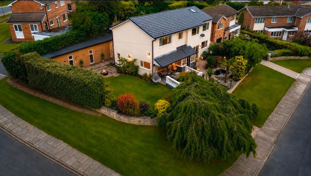 Property photo 1 of 66